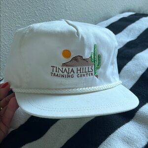 Vintage white trucker hat Tinaja Hills Training Center, Caterpillar One Size USA